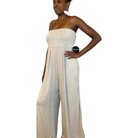 Halter Top Grey Wide leg Romper Swimsuit Cover up Size: Medium - Picture 1 of 11